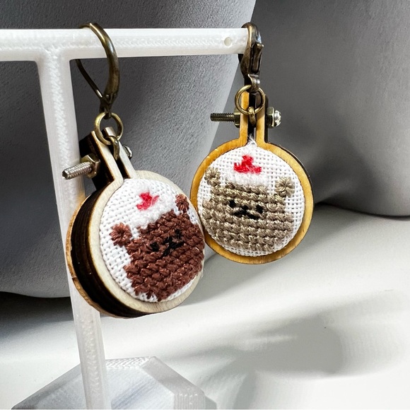 Handcrafted Santa Bear Charm - Picture 6 of 9